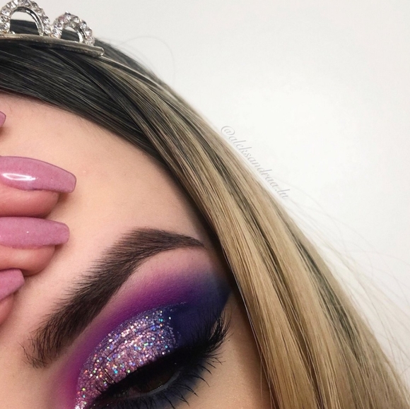 🌟HP🌟🧚‍♀️PURPLE HOLOGRAM MAC Cosmetics  DISCONTINUED Glitter NWT - Picture 4 of 10